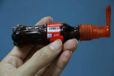 Sẽ kiểm tra Coca mini... giá 2.000 đồng